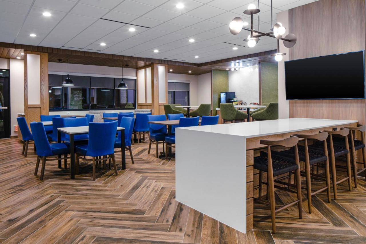 Fairfield Inn & Suites By Marriott Corinth South Denton Area Extérieur photo